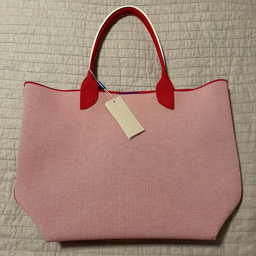 Rothy’s Lightweight Tote in Light Poppy
